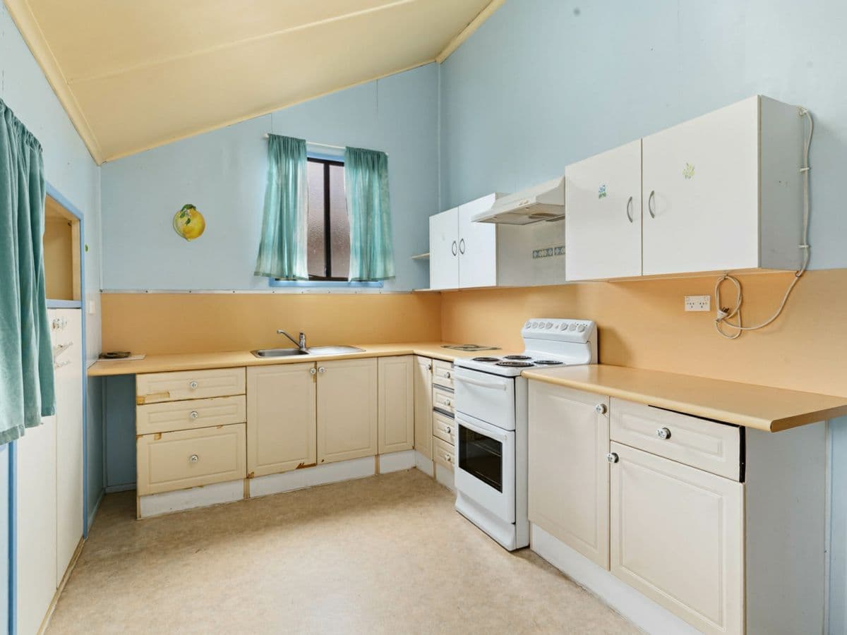 54 O'Connell Street, DEPOT HILL, Depot Hill - Thumbnail 4