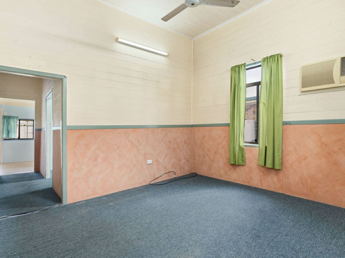 54 O'Connell Street, DEPOT HILL, Depot Hill - Thumbnail 5