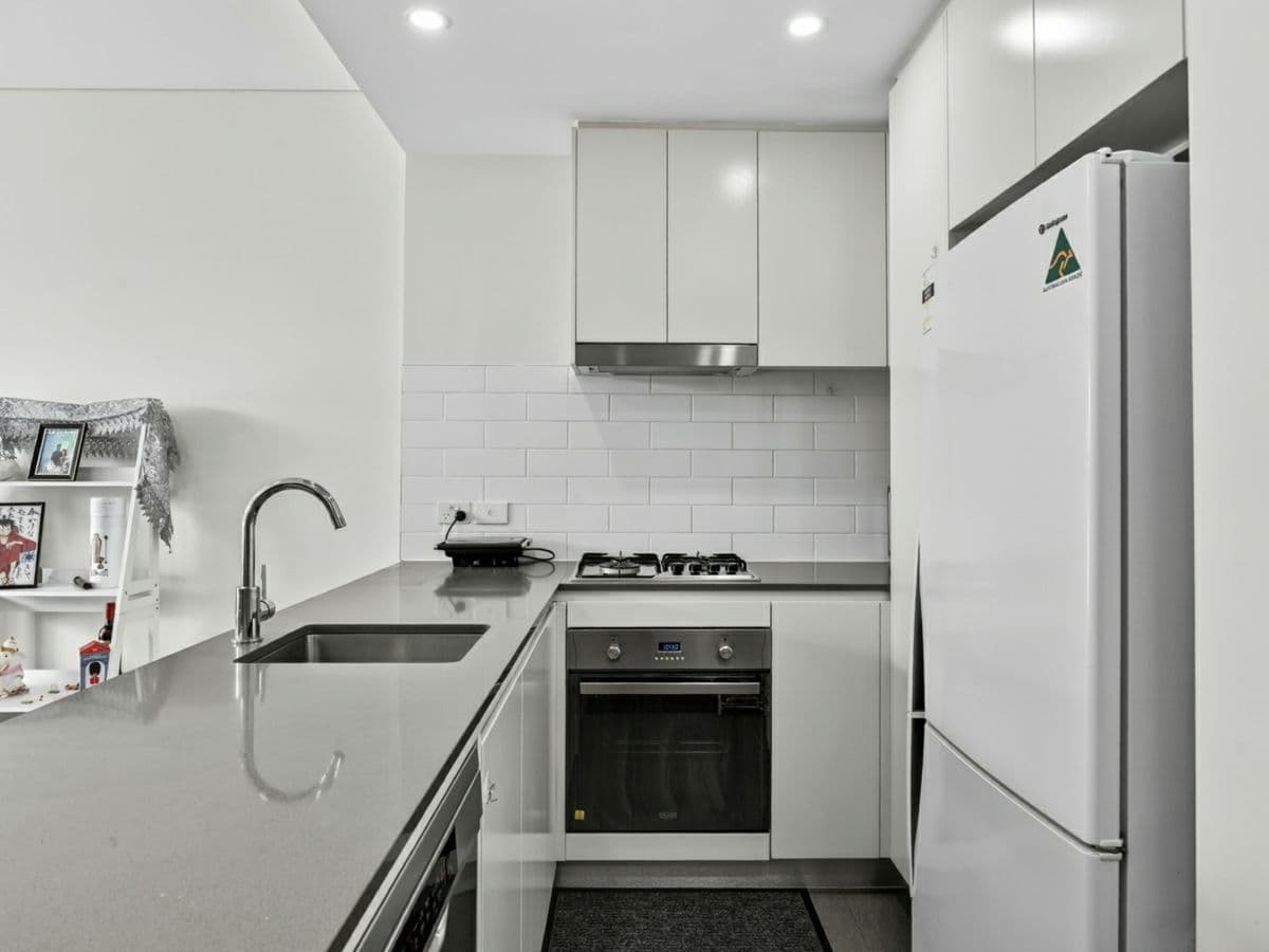 501/27 Dressler Court, MERRYLANDS, Merrylands - Thumbnail 3