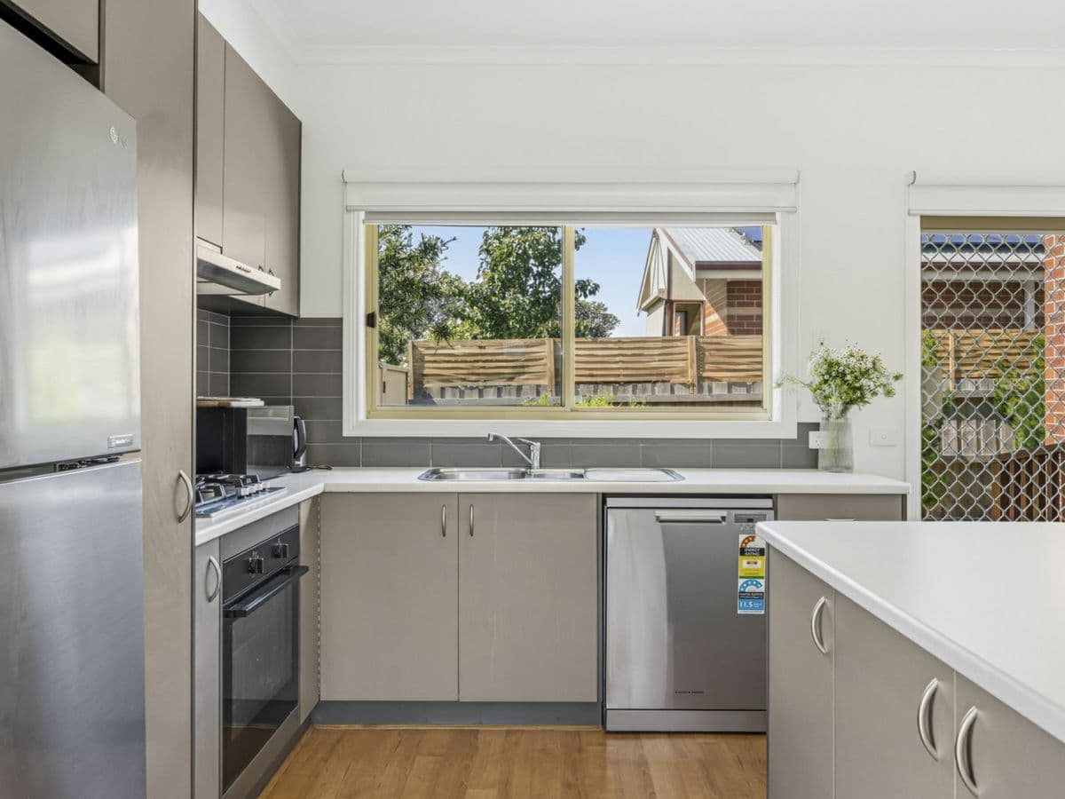 1/25 Roch Court, BALLAN, Ballan - Thumbnail 5