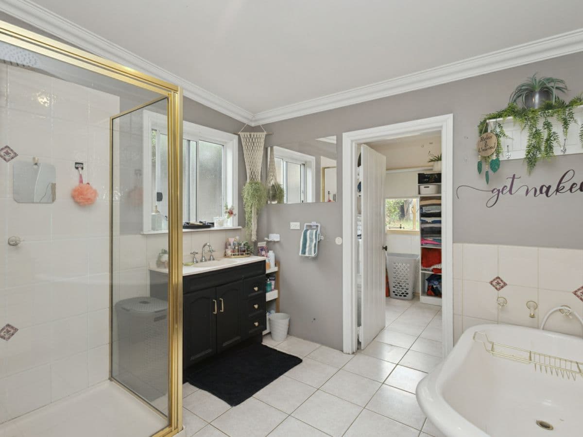 13 Prouses Road, NORTH BENDIGO, North Bendigo - Thumbnail 8