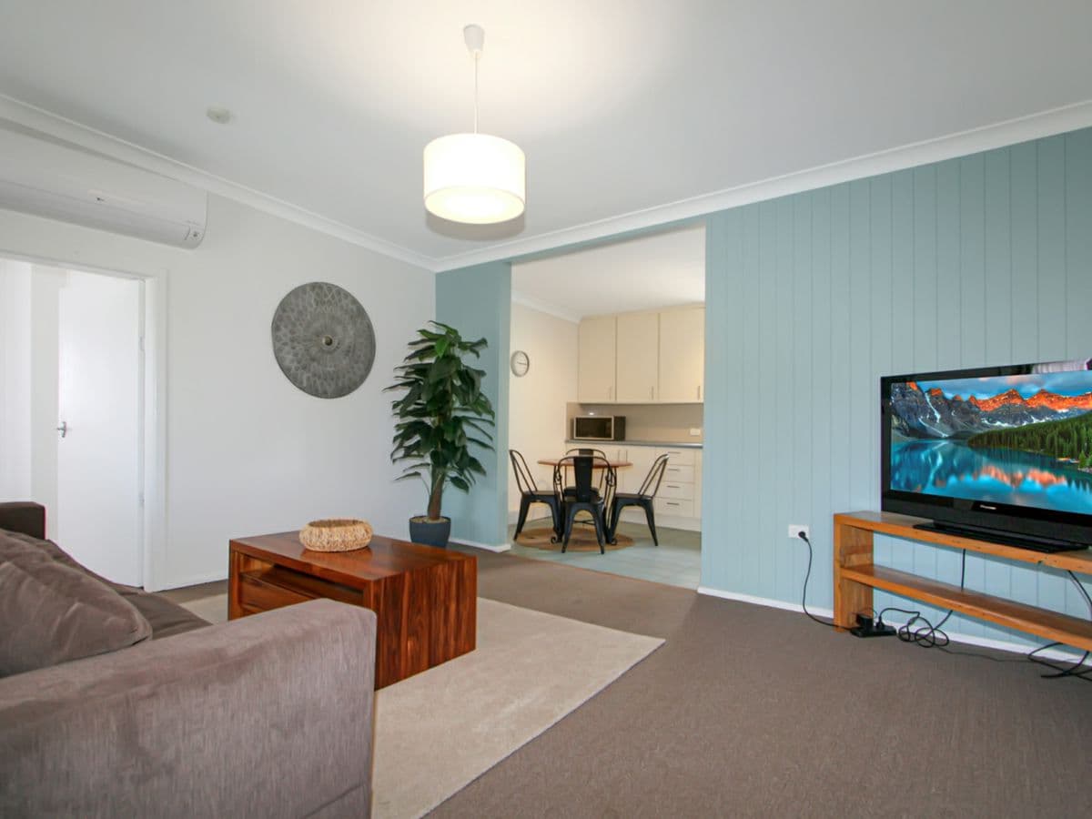 74 Hawkins Street, COOMA, Cooma - Thumbnail 3