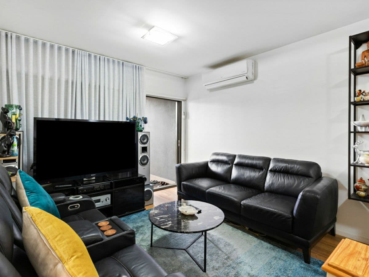 110/59 Autumn Terrace, CLAYTON SOUTH, Clayton South - Thumbnail 2
