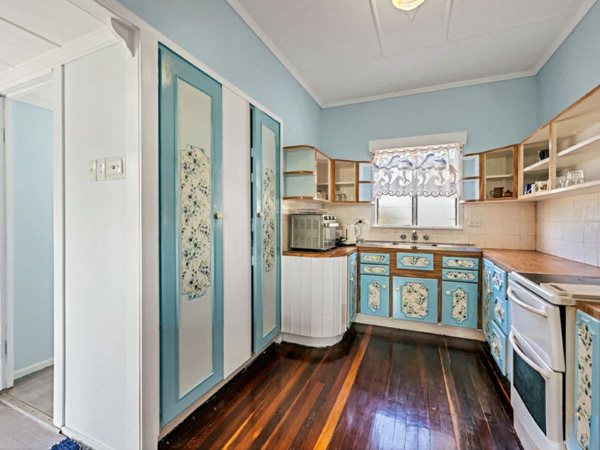 6 Bertram Street, PARK AVENUE, Park Avenue - Thumbnail 3