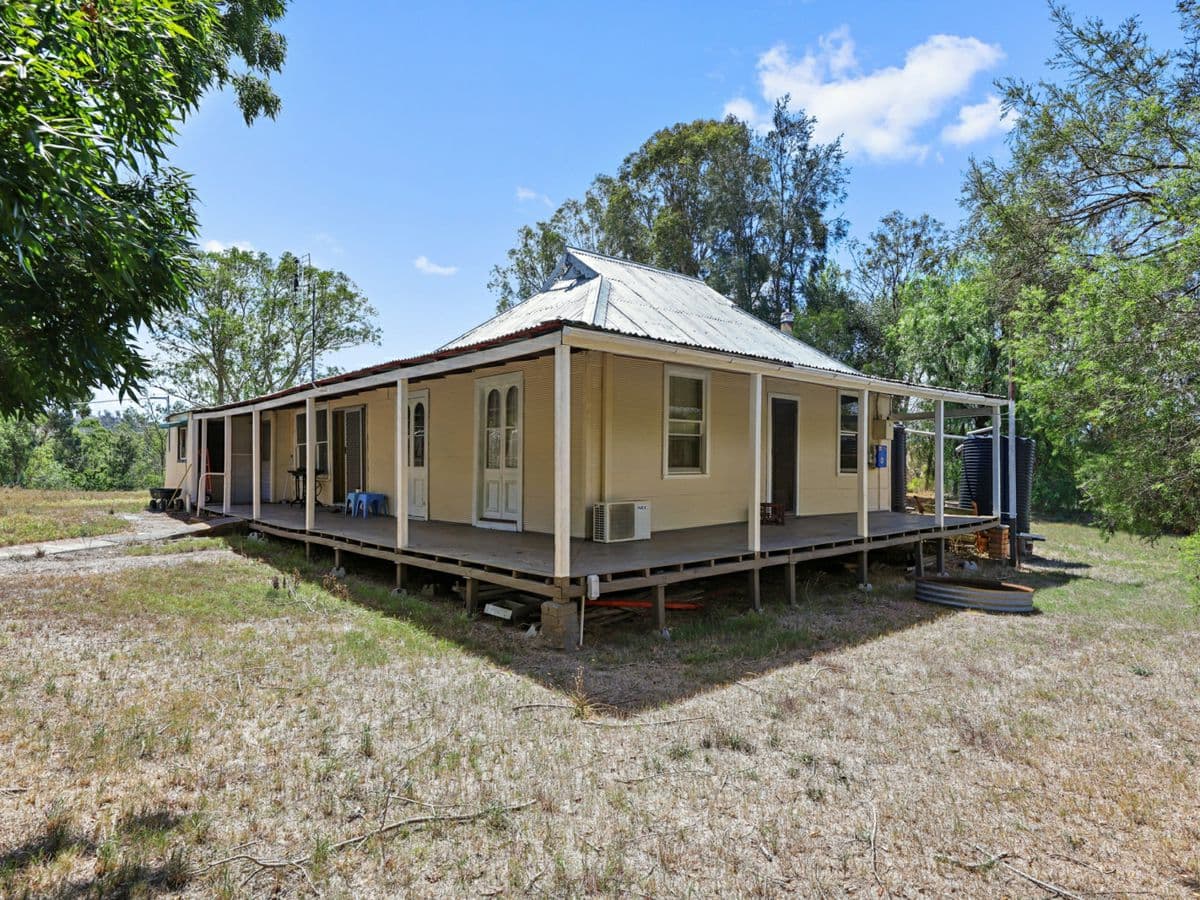8 Waverley Street, GUNDY, Gundy - Thumbnail 2