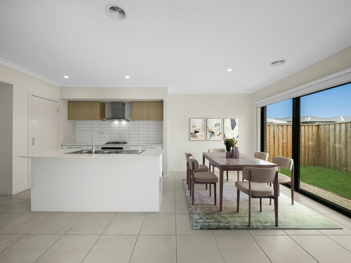 14 Leger Street, MANOR LAKES, Manor Lakes - Thumbnail 8
