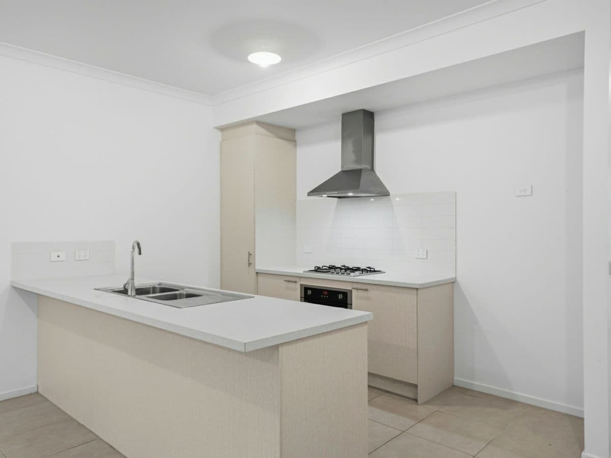11 Wilby Walk, WYNDHAM VALE, Wyndham Vale - Thumbnail 5