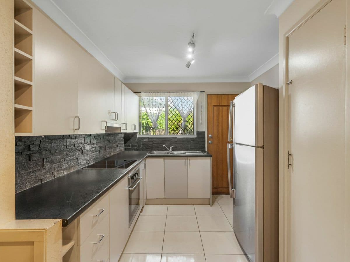 3/3 Bruce Road, WOODRIDGE, Woodridge - Thumbnail 4