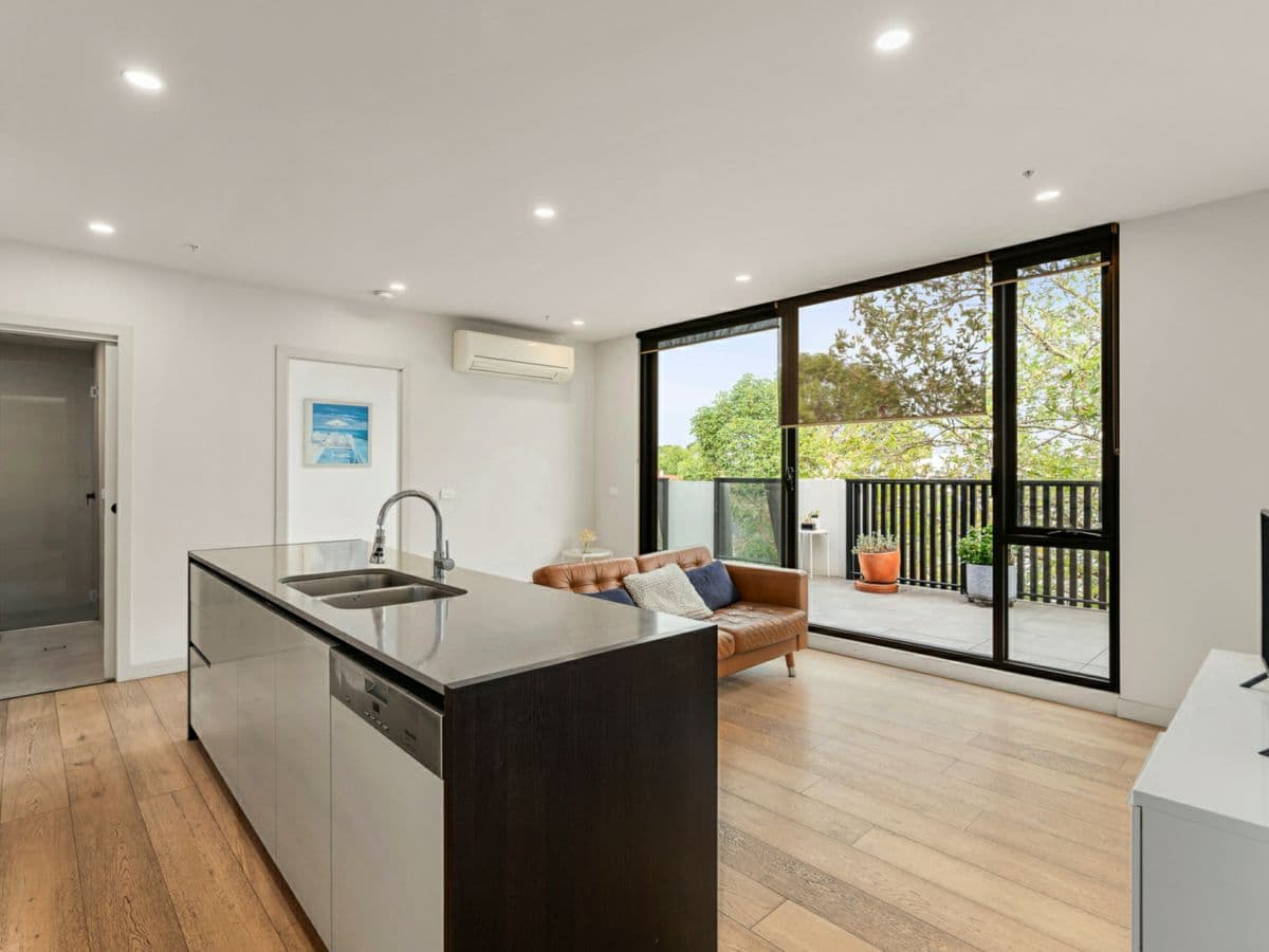 203/340 Whitehorse Road, BALWYN, Balwyn - Thumbnail 3
