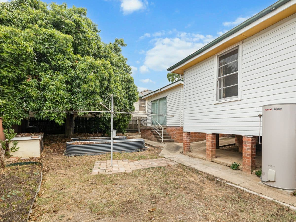 29 Peel Street, TAMWORTH, North Tamworth - Thumbnail 7