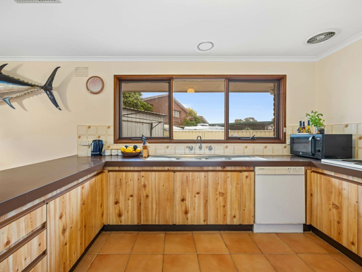 5 Lumea Place, MELTON WEST, Melton West - Thumbnail 5