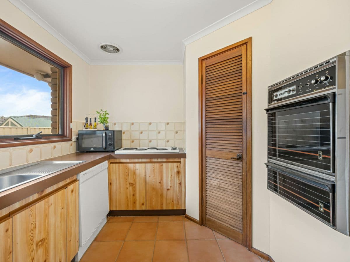 5 Lumea Place, MELTON WEST, Melton West - Thumbnail 6