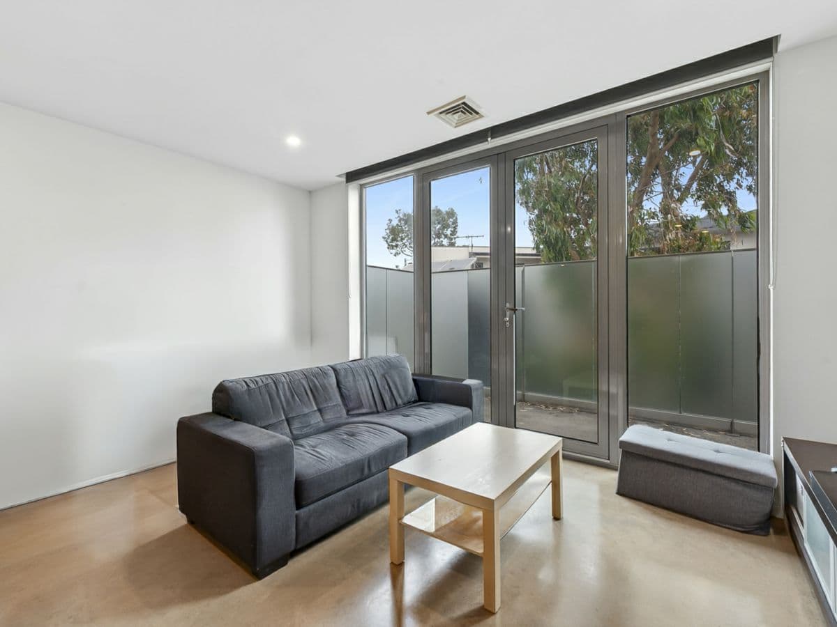 104/17 Halstead Place, GEELONG WEST, Geelong West - Thumbnail 3