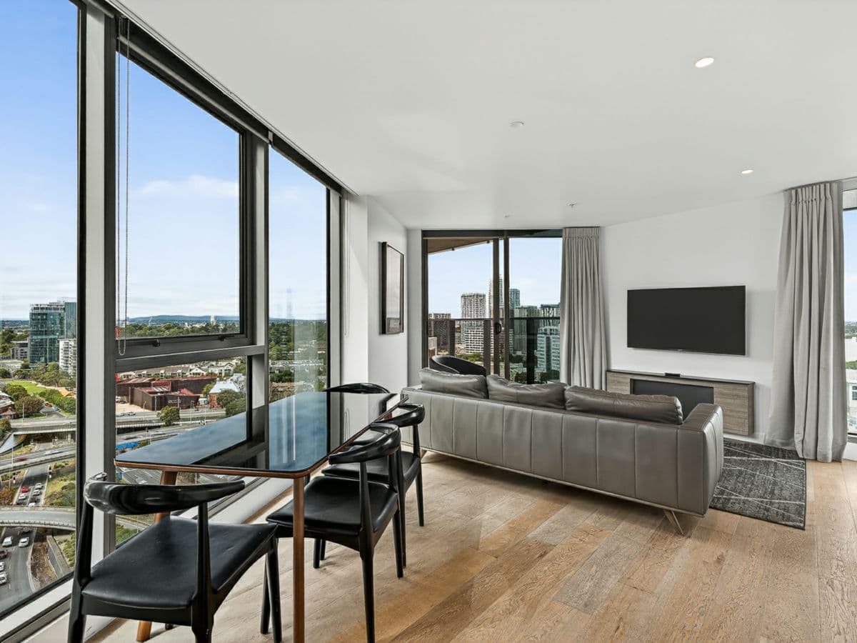 1806/42-48 Balston Street, SOUTHBANK, Southbank - Thumbnail 2