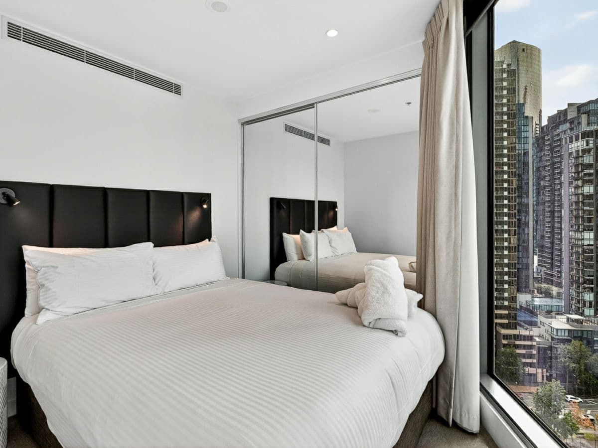 1806/42-48 Balston Street, SOUTHBANK, Southbank - Thumbnail 6