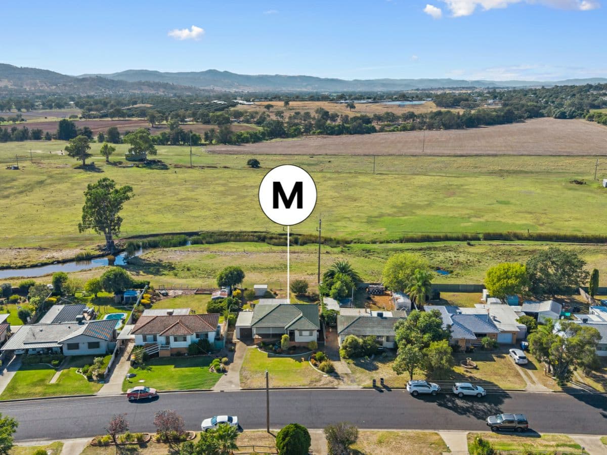 41 Kurrawan Street, TAMWORTH, South Tamworth - Thumbnail 2