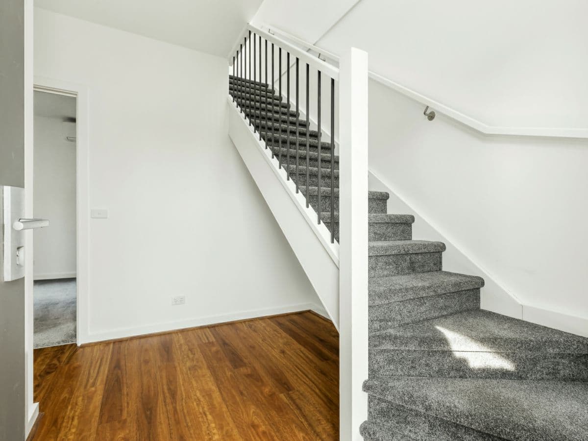 2/17 Rouke Street, LILYDALE, Lilydale - Thumbnail 2