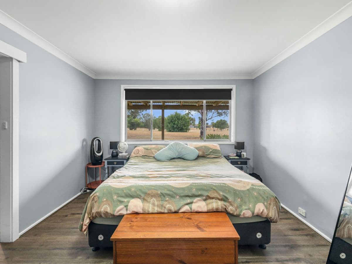 37 Waree Drive, TAMWORTH, Hillvue - Thumbnail 5