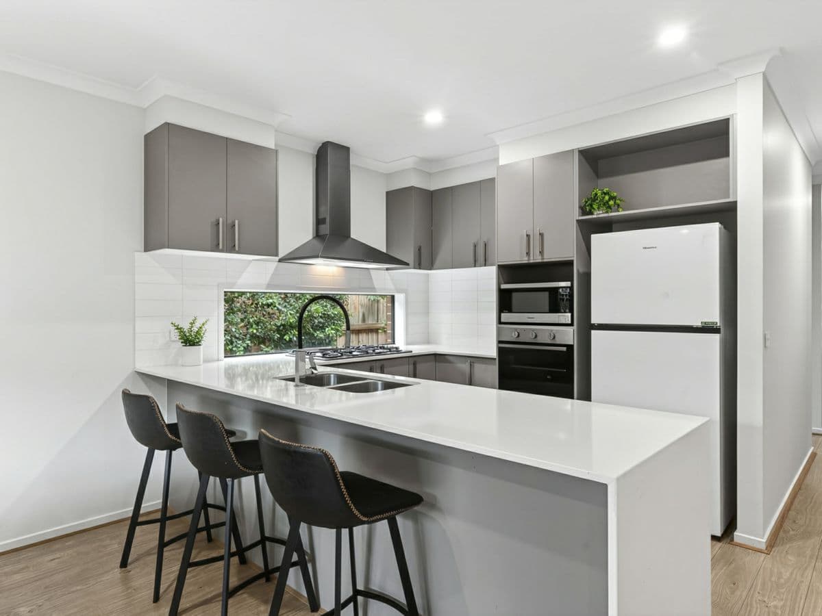 16 Barbra Drive, CHARLEMONT, Charlemont - Thumbnail 7