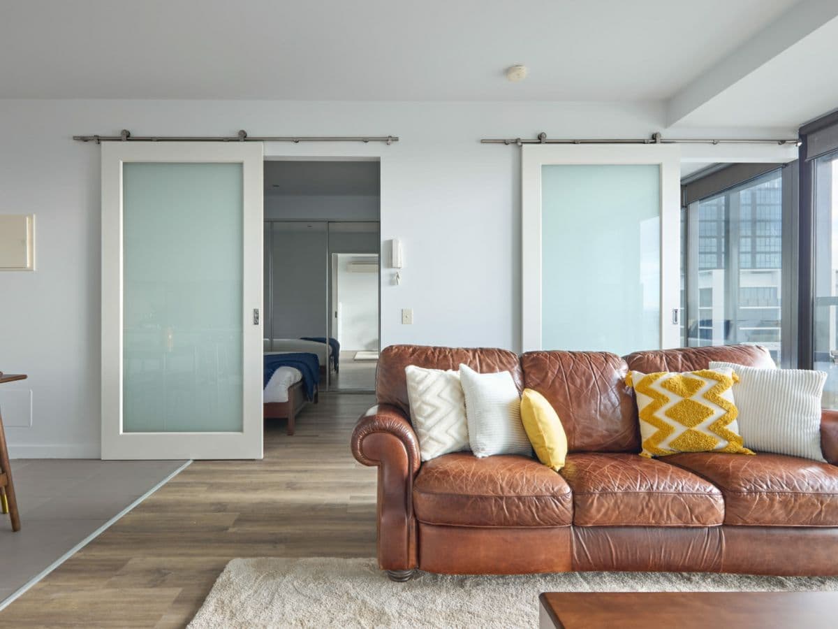 1706/35 Malcolm Street, SOUTH YARRA, South Yarra - Thumbnail 2