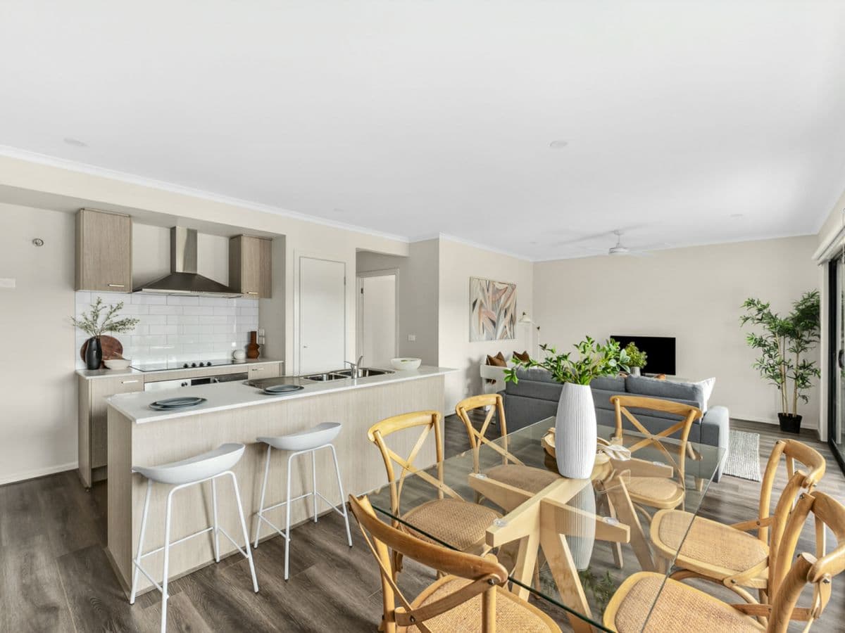 3/42 Ponds Drive, LARA, Lara - Thumbnail 2