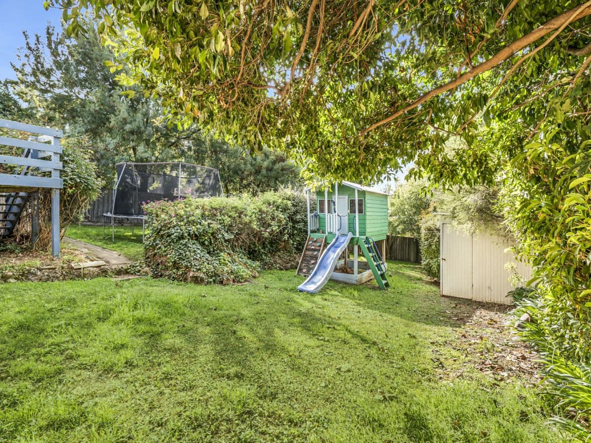 38 Scenic Road, HIGHTON, Highton - Thumbnail 6