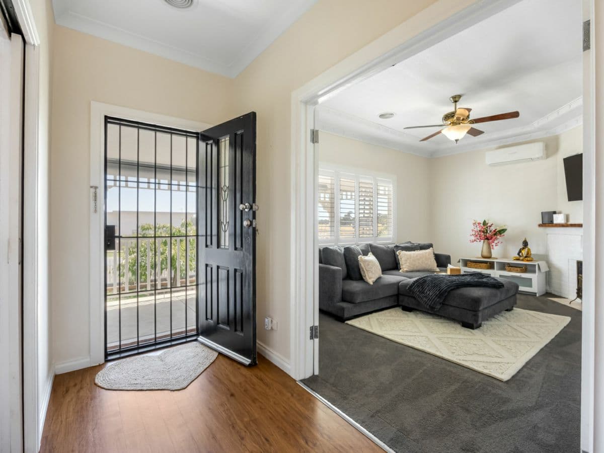 1 Broomfield Road, CRESWICK, Creswick - Thumbnail 3
