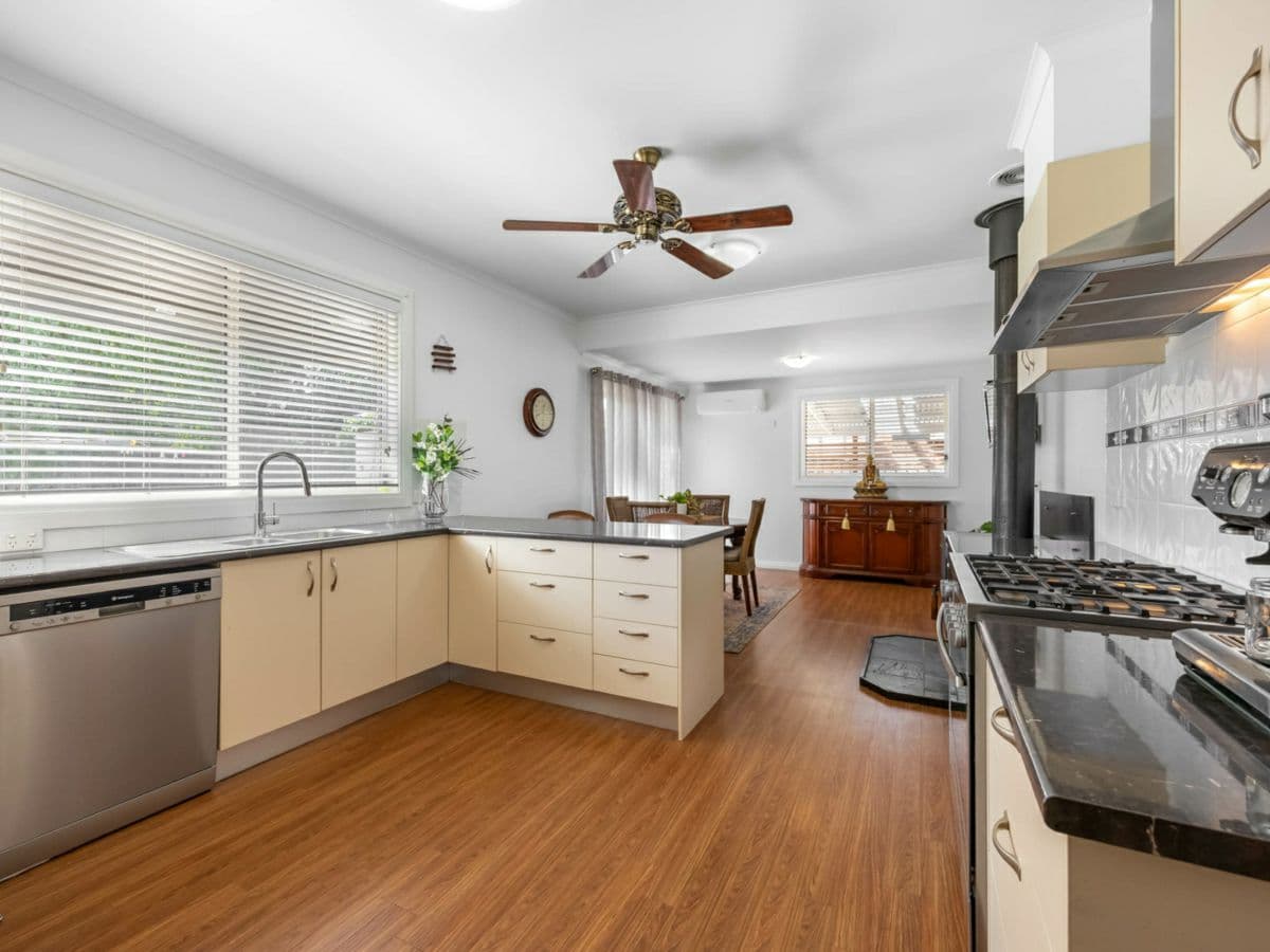 1 Broomfield Road, CRESWICK, Creswick - Thumbnail 7