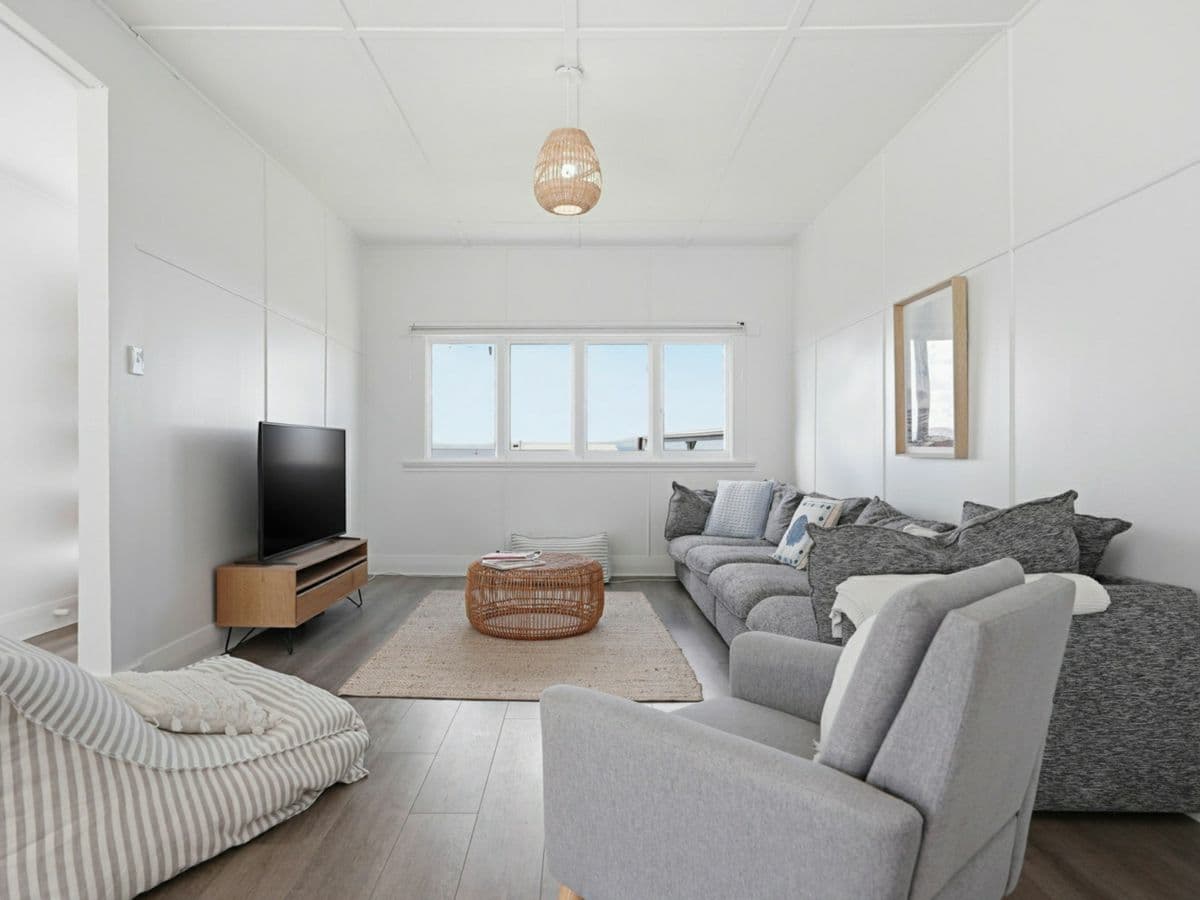 43 Marilyn Drive, BRIDPORT, Bridport - Thumbnail 4