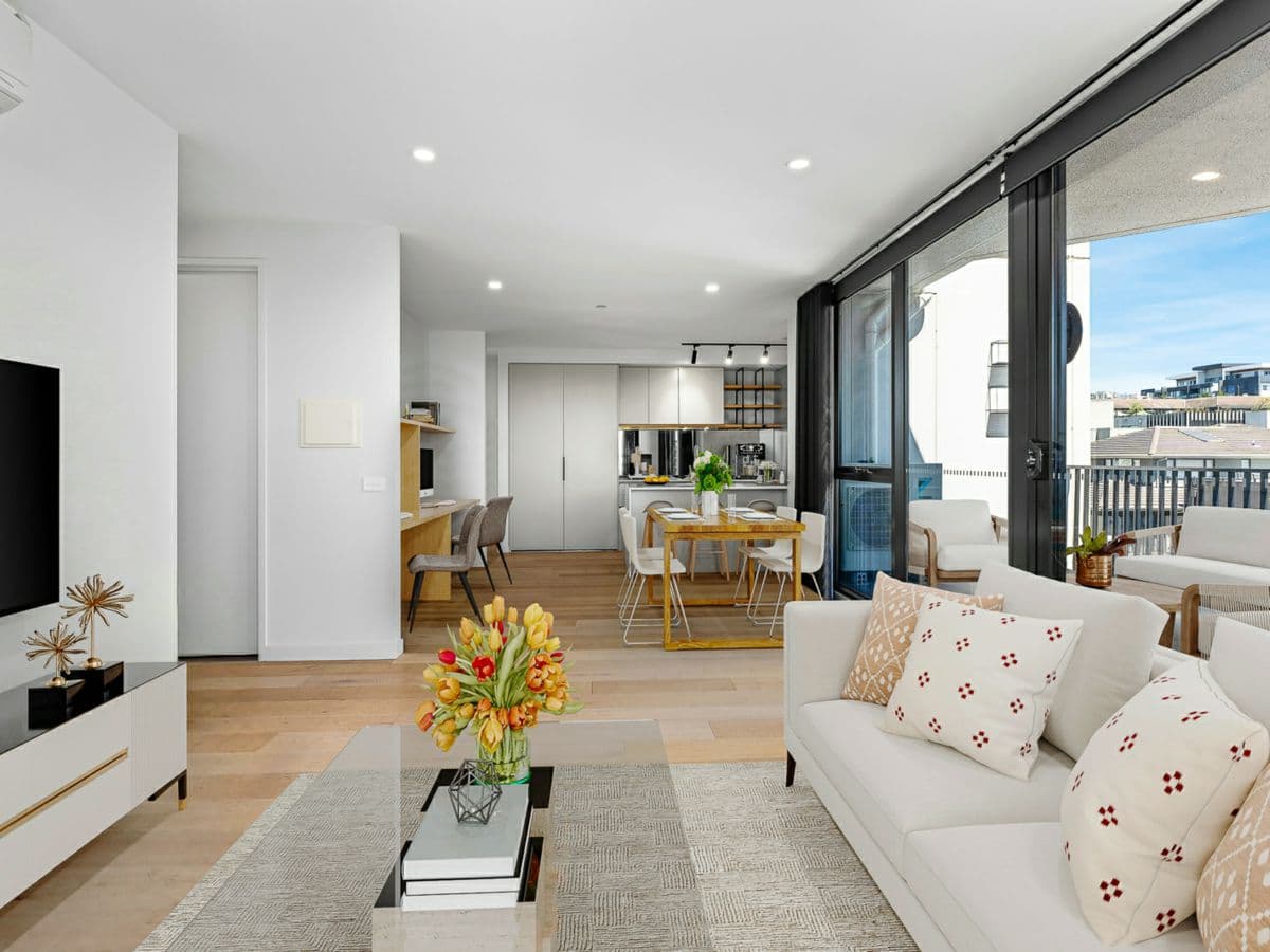 207/1 Red Hill Terrace, DONCASTER EAST, Doncaster East - Thumbnail 3