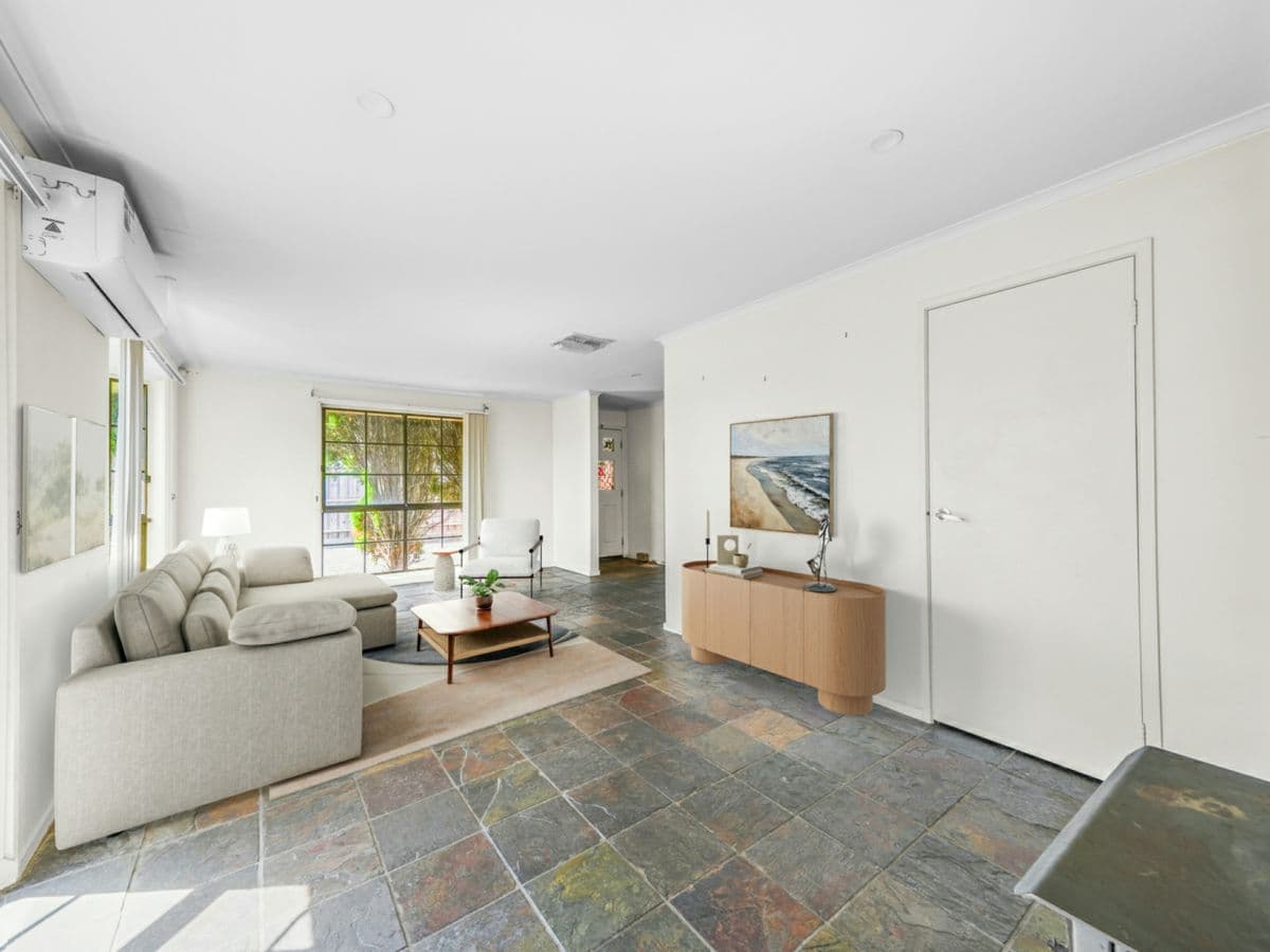 166 Rosella Avenue, WERRIBEE, Werribee - Thumbnail 3