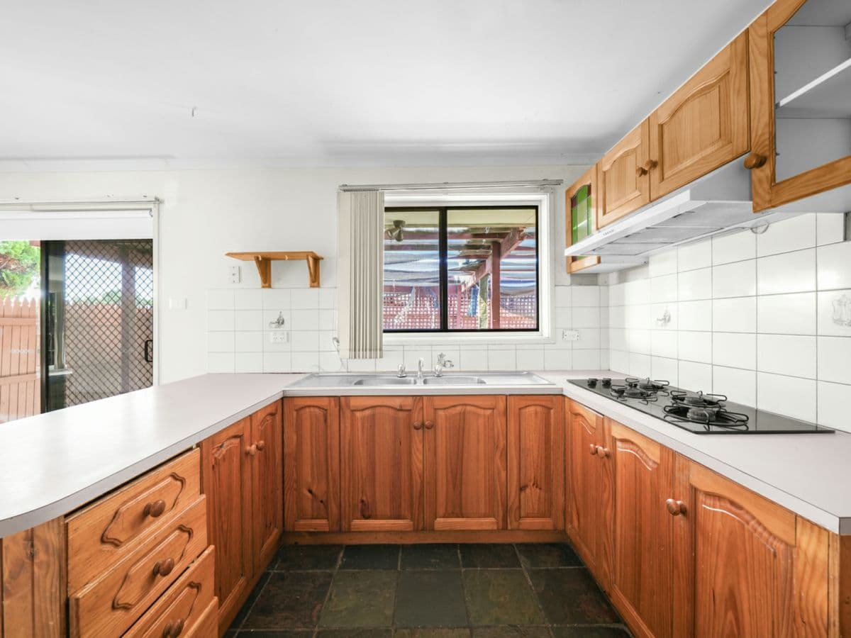 166 Rosella Avenue, WERRIBEE, Werribee - Thumbnail 5