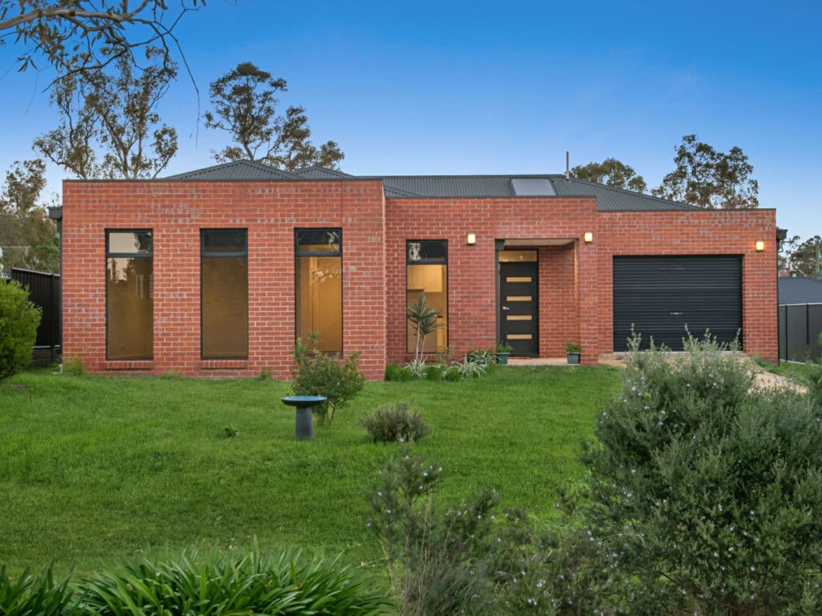 156 Victoria Road, HARCOURT, Harcourt - Image 1