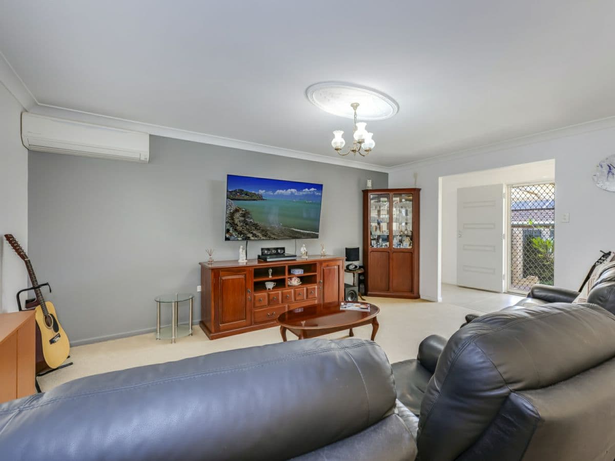 82 Fe Walker Street, KEPNOCK, Kepnock - Thumbnail 7