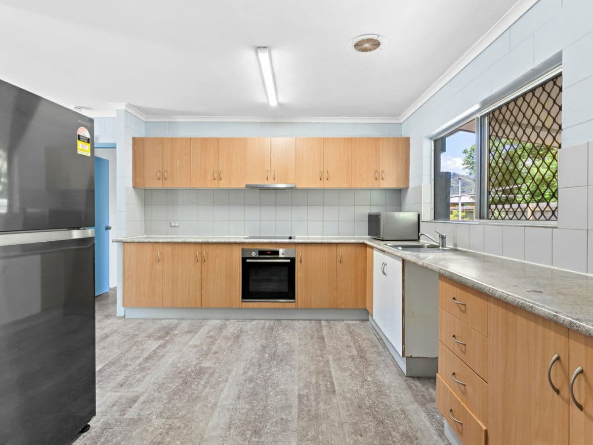 20 Conlan Close, MANOORA, Manoora - Thumbnail 5