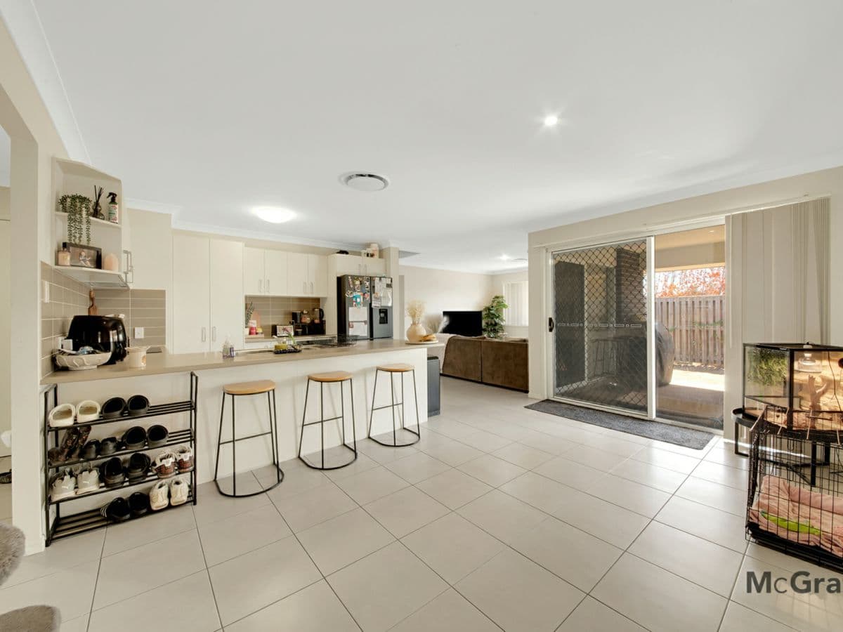 1 Shearwater Drive, GLEN EDEN, Glen Eden - Thumbnail 5