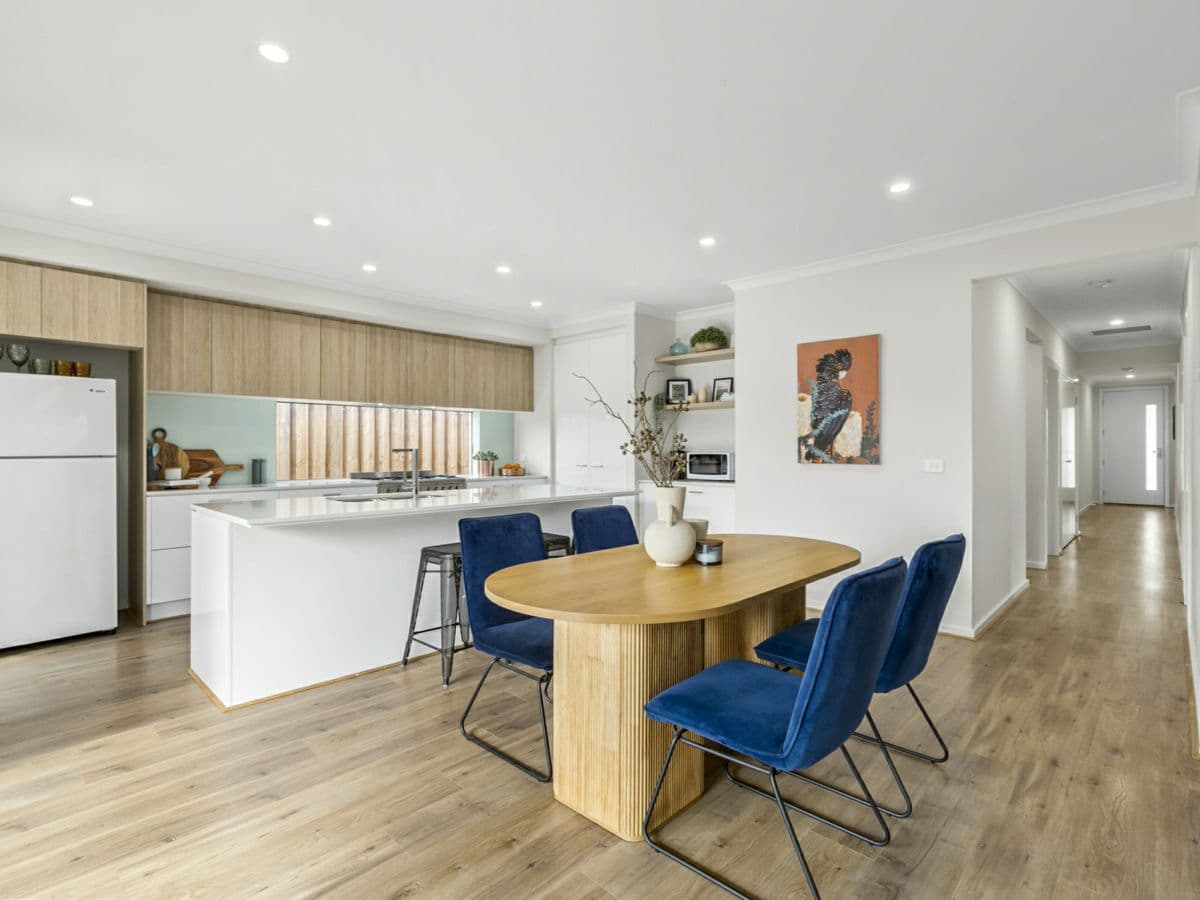 14 Chateau Way, MOUNT DUNEED, Mount Duneed - Thumbnail 2
