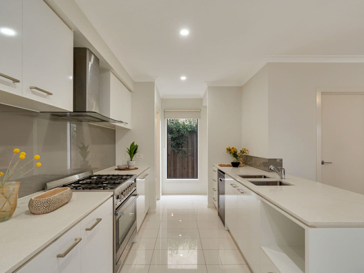 11 Hawkesbury Road, MICKLEHAM, Mickleham - Thumbnail 5