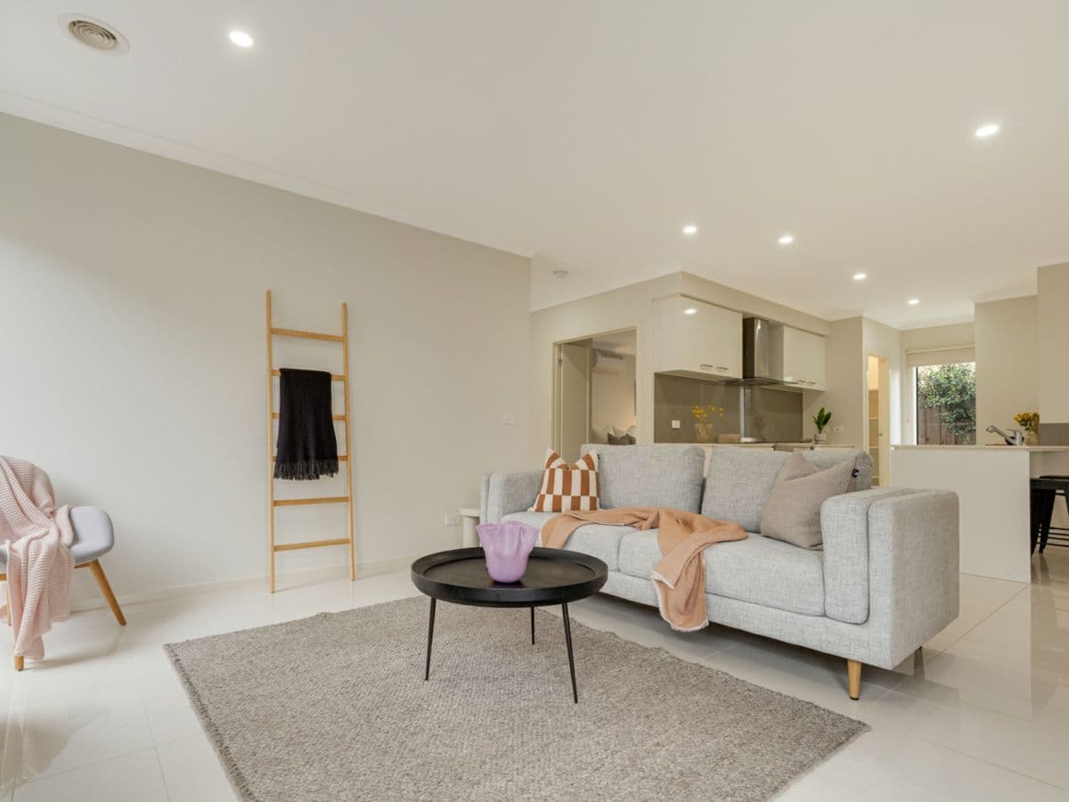 11 Hawkesbury Road, MICKLEHAM, Mickleham - Thumbnail 8