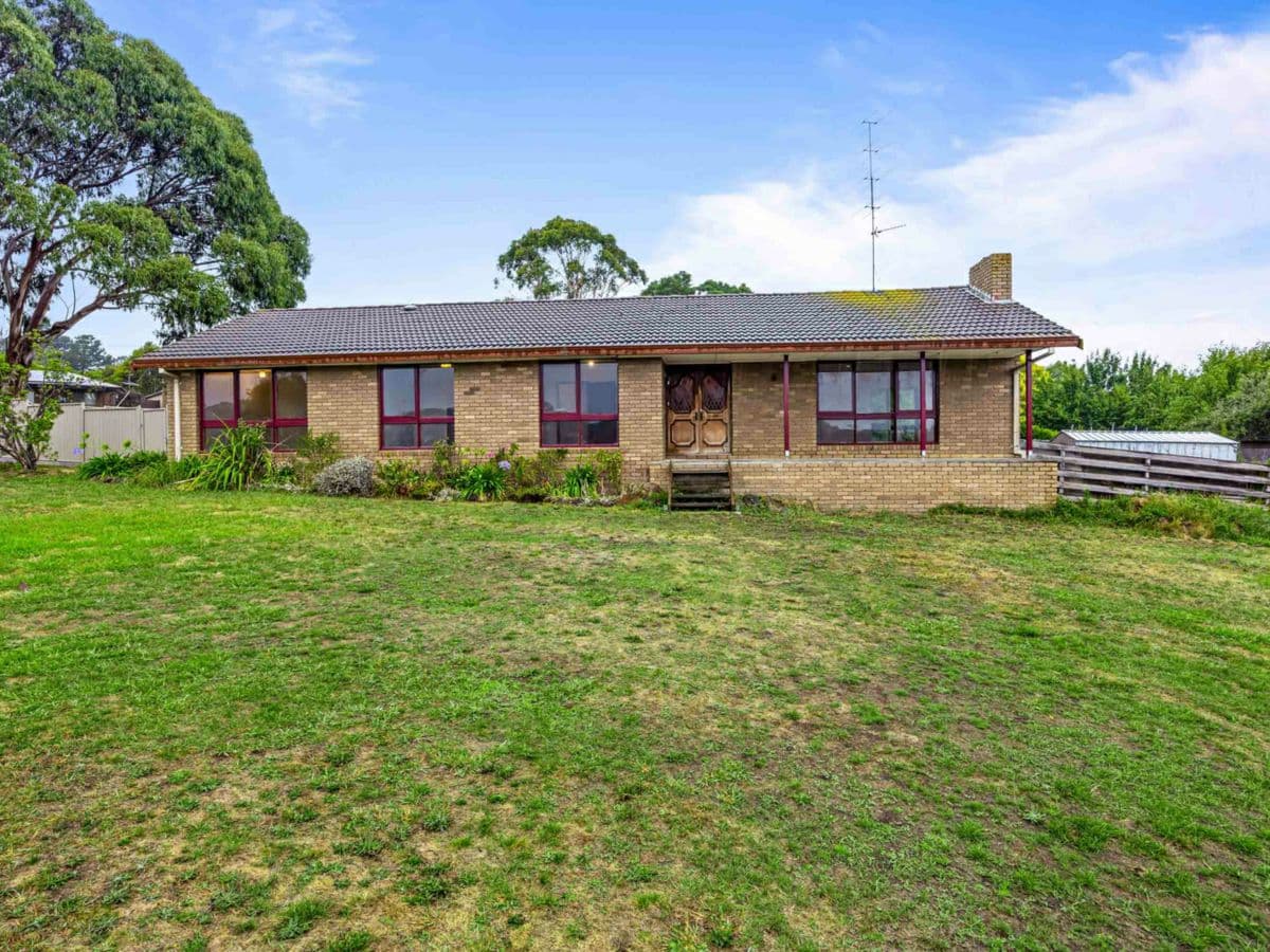101 Forest Street, BUNINYONG, Buninyong - Image 1