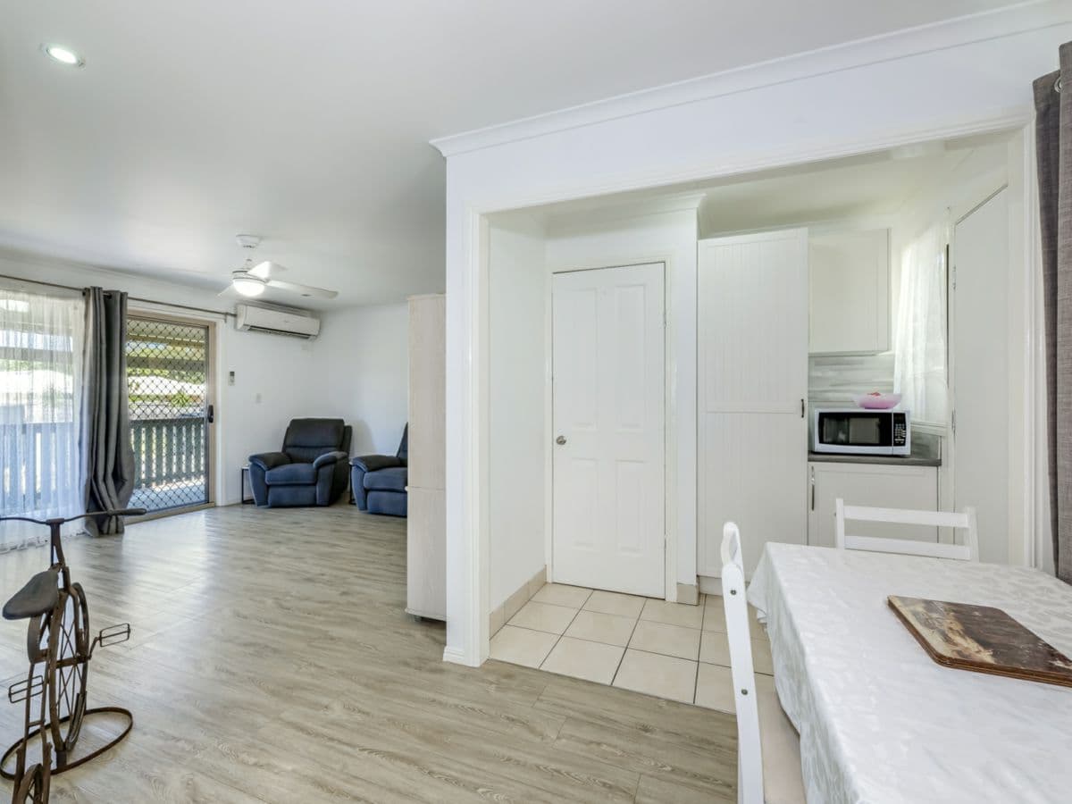 10 Cycad Court, MOORE PARK BEACH, Moore Park Beach - Thumbnail 7