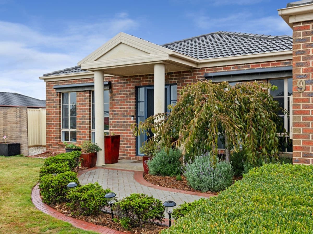 9 Osborne Court, MINERS REST, Miners Rest - Thumbnail 2