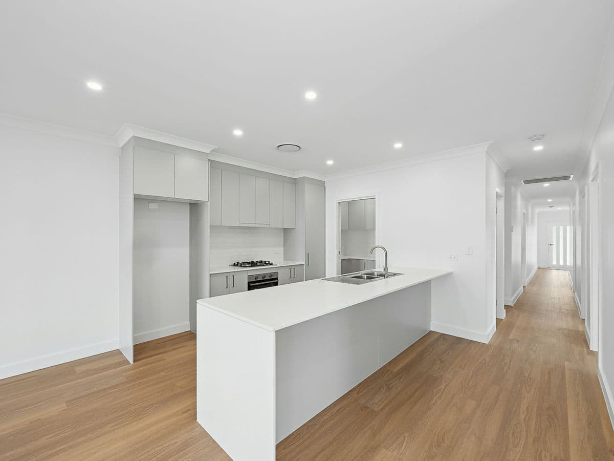 21 Blackman Crescent, MUDGEE, Mudgee - Thumbnail 2