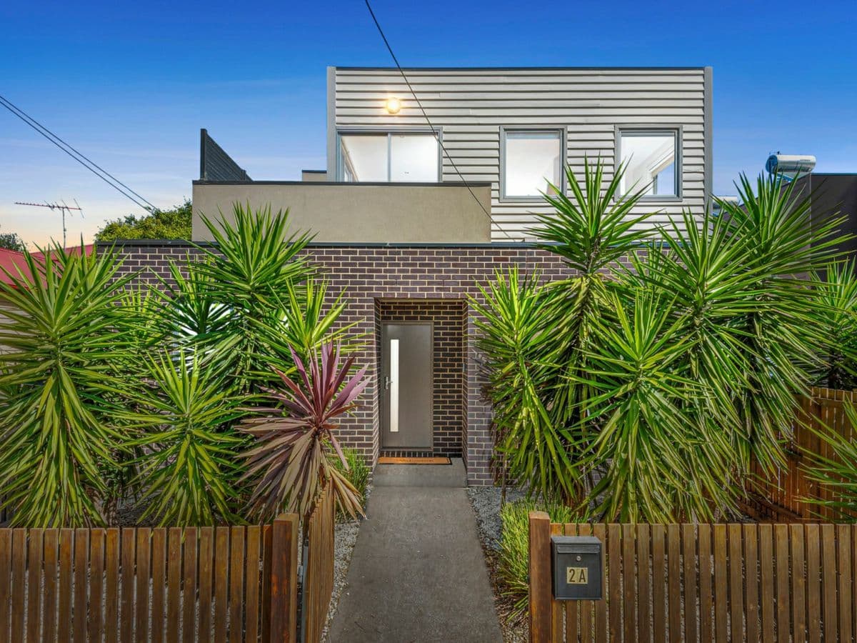 2A Swinburne Street, RIPPLESIDE, Rippleside - Image 1