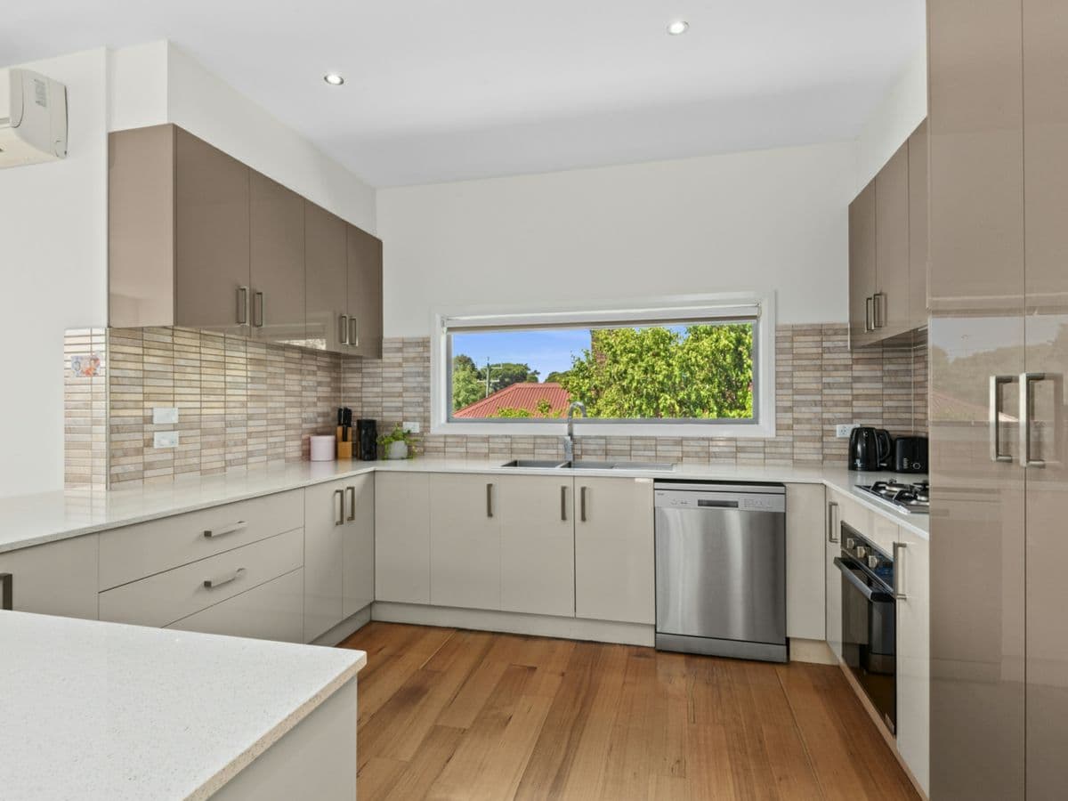 2A Swinburne Street, RIPPLESIDE, Rippleside - Thumbnail 4