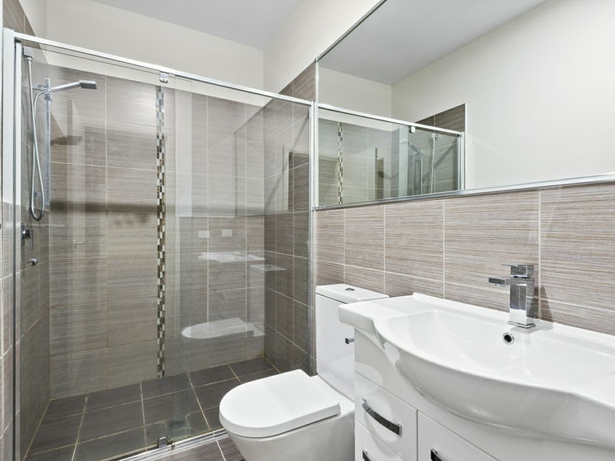 2A Swinburne Street, RIPPLESIDE, Rippleside - Thumbnail 8