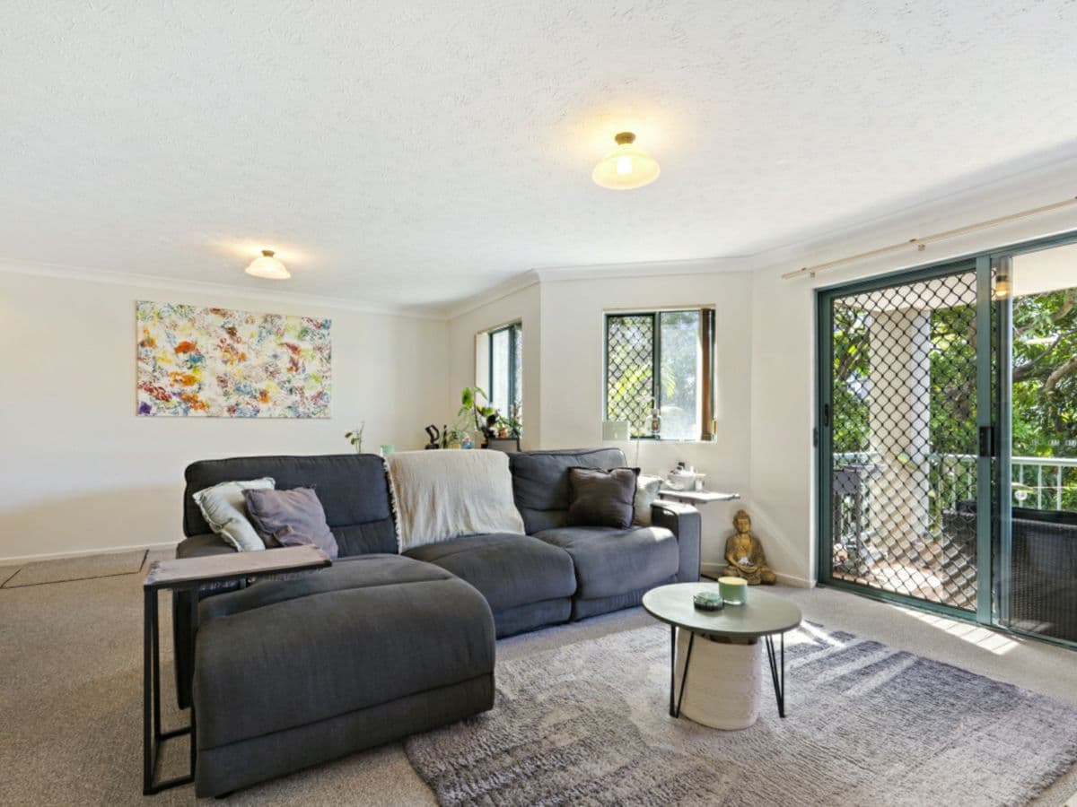 8/37 Meron Street, SOUTHPORT, Southport - Thumbnail 7
