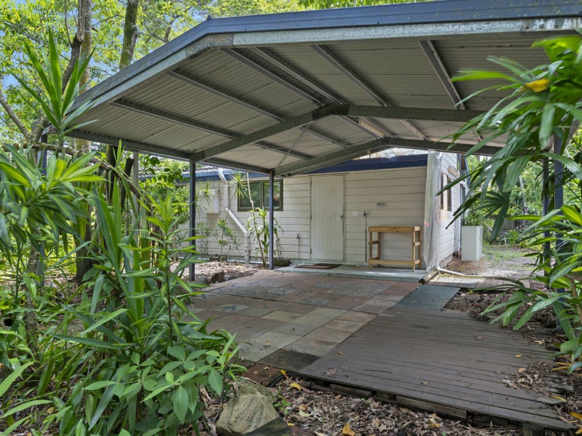 5 Hibiscus Lane, HOLLOWAYS BEACH, Holloways Beach - Thumbnail 7