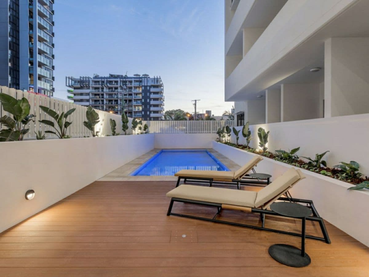 201/8 Holden Street, WOOLLOONGABBA, Woolloongabba - Thumbnail 6