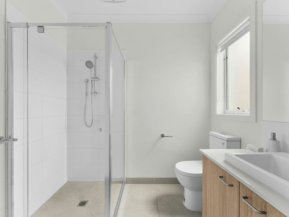 103 Bourbon Road, CRANBOURNE EAST, Cranbourne East - Thumbnail 4